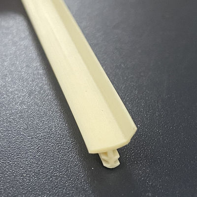 Spogliatura di tempo di gomma morbida del PVC per il bordo di bordatura di legno 7*4mm